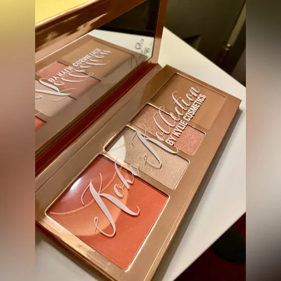 NWT Kylie Cosmetics Koko Kollection Pressed Powder Face Palette